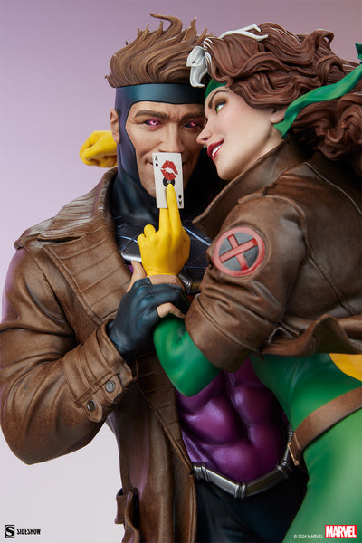 PRE-ORDER Rogue & Gambit Statues