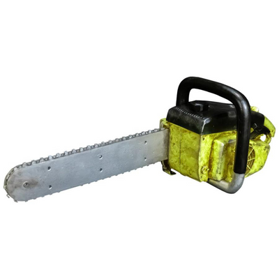 PRE-ORDER THE TEXAS CHAINSAW MASSACRE (1974) - CHAINSAW PROP WITH SOUND