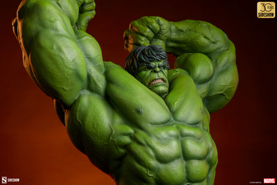 PRE-ORDER Hulk: Classic Premium Format™ Figure