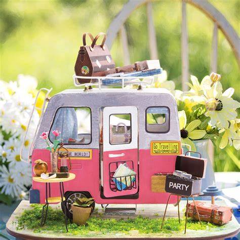 DIY Miniature Dollhouse Kit: Happy Camper