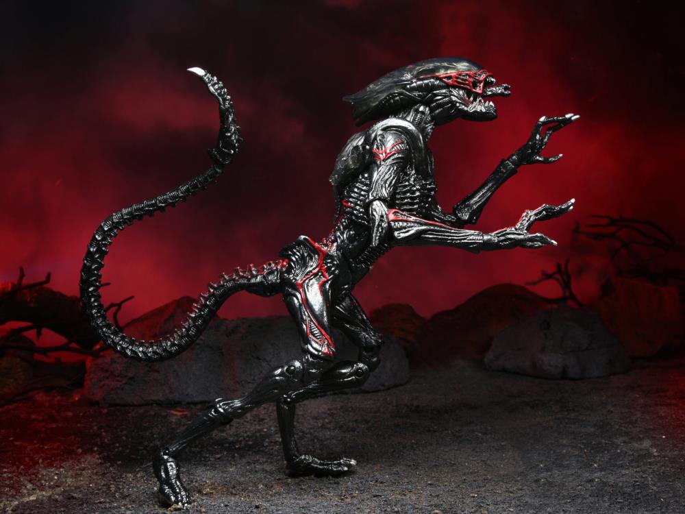 7″ NECA Scale Action Figure – Kenner Tribute Ultimate Night Cougar Alien