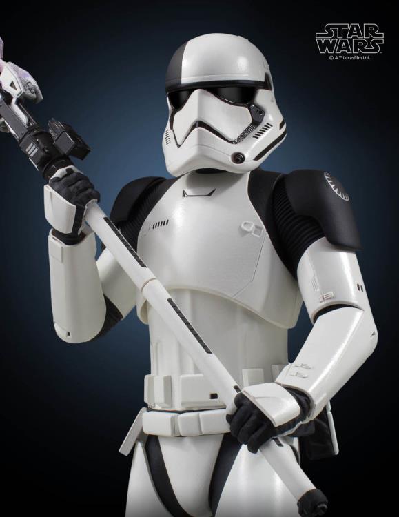 Star Wars Executioner Trooper (The Last Jedi) 1/6 Scale Limited Edition Statue
