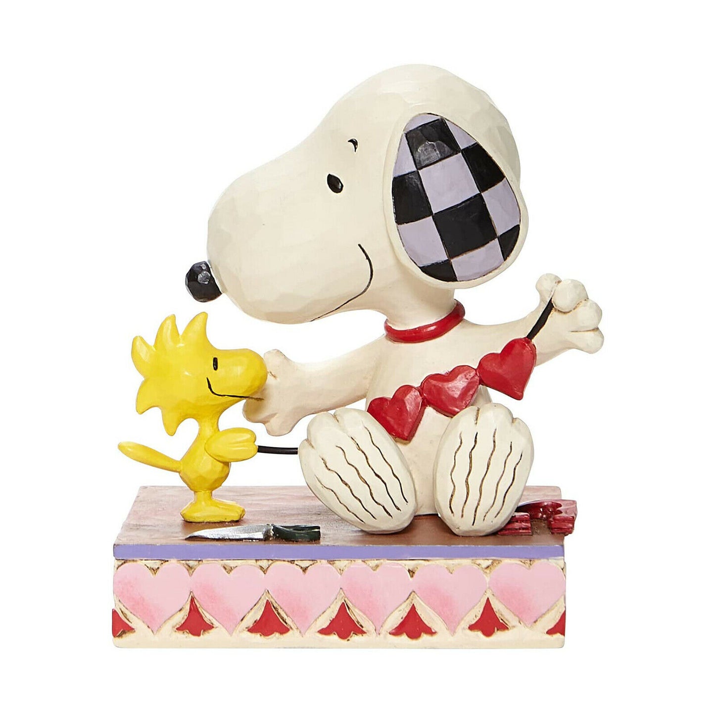 Snoopy with Hearts Garland "Stringing Hearts"